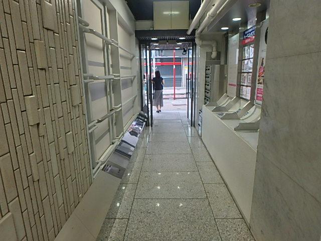 ホール③
