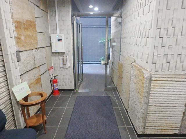 ホール④