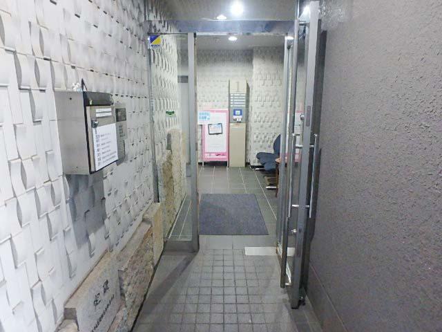 ホール①