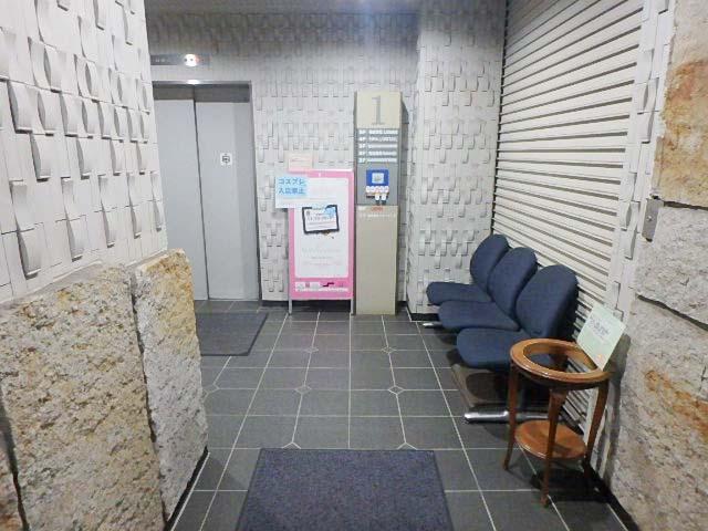 ホール②