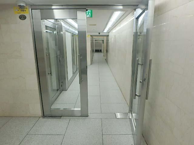 ホール①