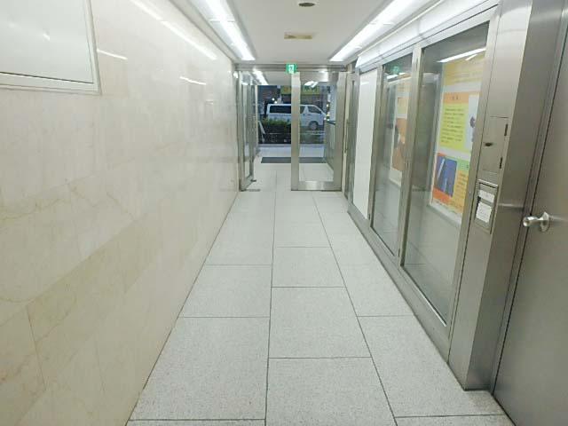 ホール③