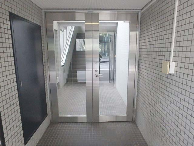 ホール①
