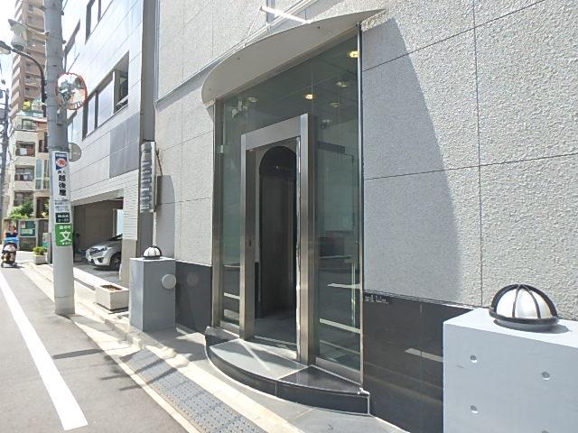 レインボービルエントランス①