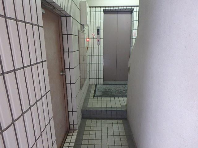 ホール①