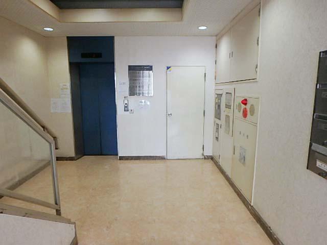 ホール①