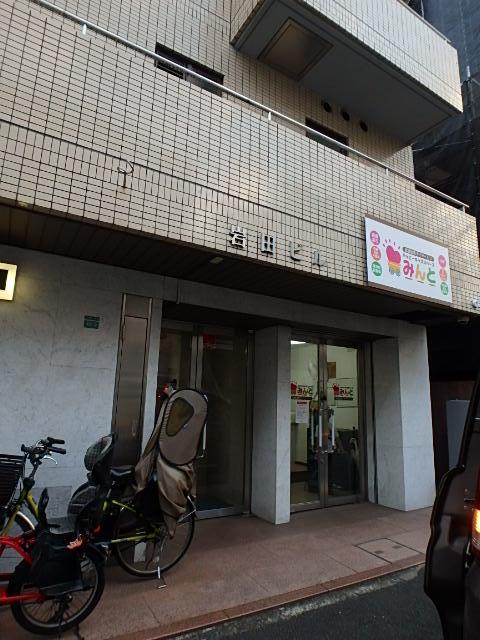 岩田ビルエントランス①