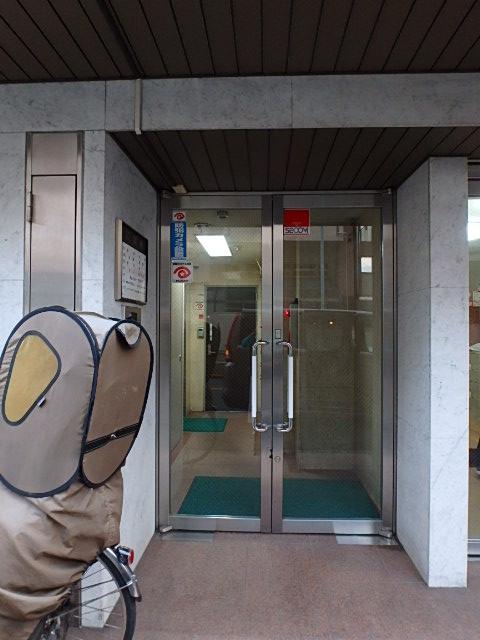 岩田ビルエントランス②