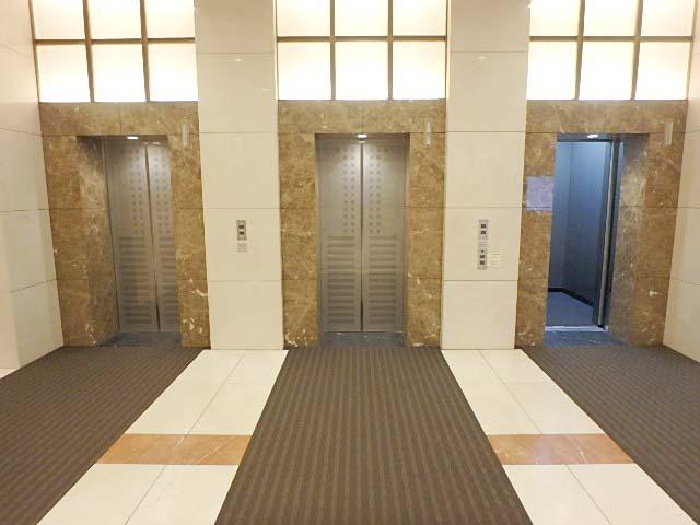 ホール②