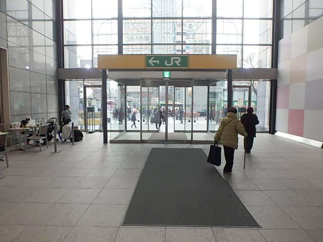 ホール⑥