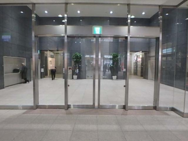 ホール②