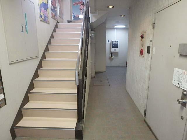 ホール①