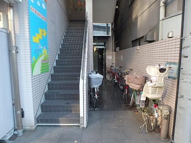 フェミナス　ウィスタリアエントランス②