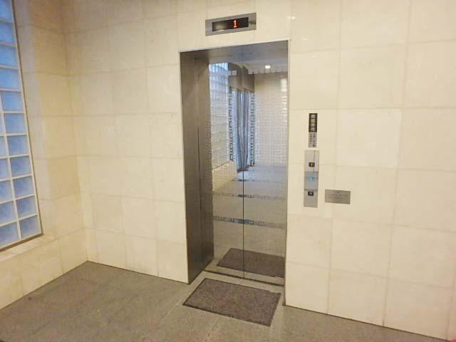ホール②