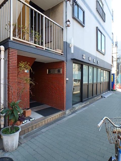 エントランス①