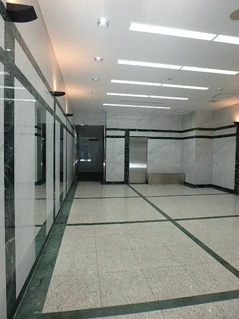 ホール①