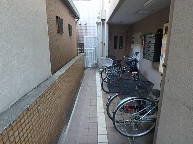 ホール①