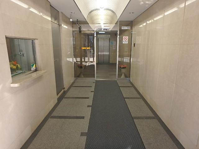 ホール①