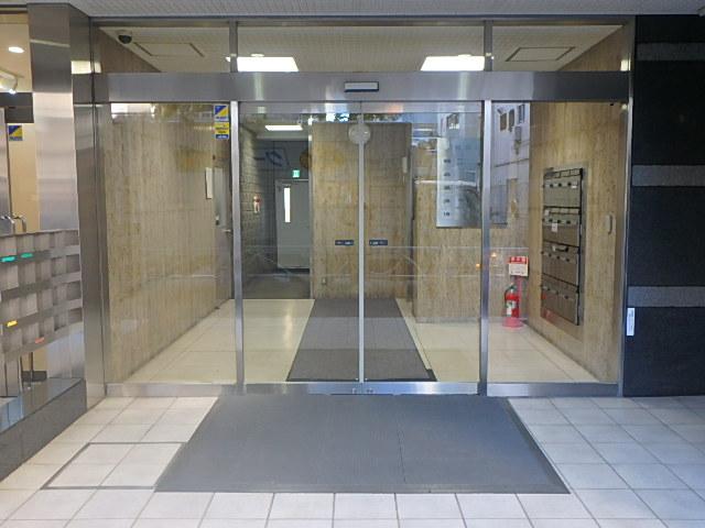 鈴房ビルエントランス②