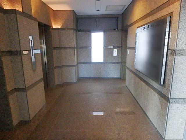 ホール①