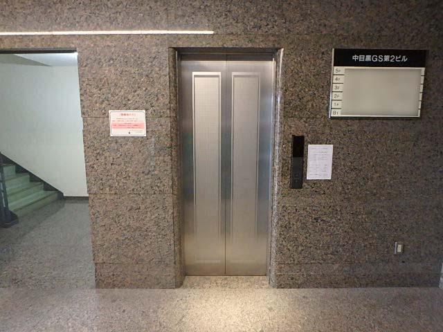 ホール②