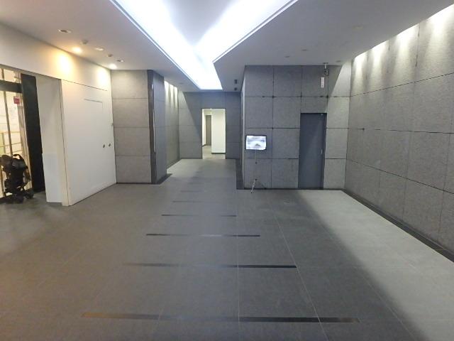 ホール①