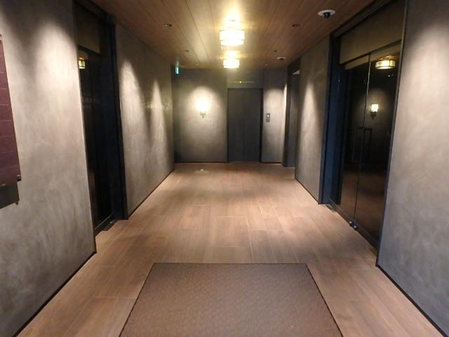 ホール①