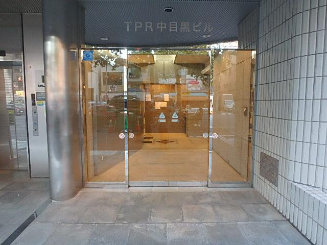 エントランス②
