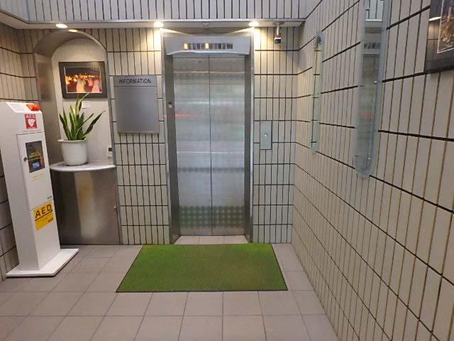ホール①