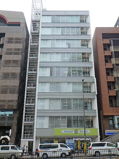 「AKABISHI-Ⅱビル」赤坂見附駅徒歩3分、永田町駅徒歩5分!複数路線利用可能で、交通アクセスの幅が広がります🚇️